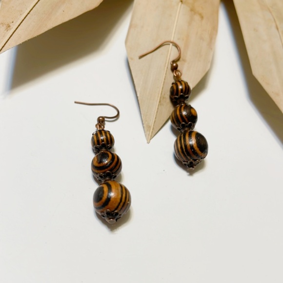 Brown boho earrings - Picture 4 of 4